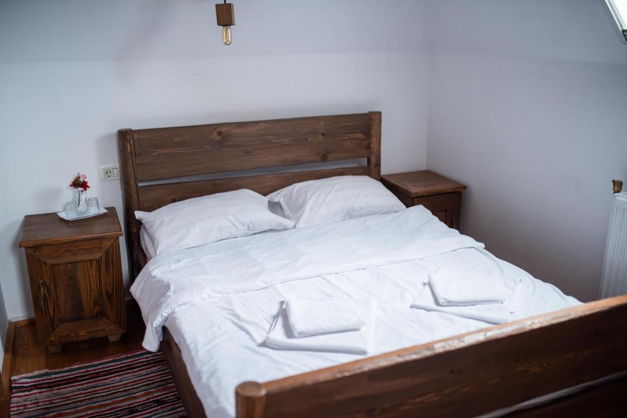 Casa Strabunicului Hotel Partestii de Sus  Luaran gambar