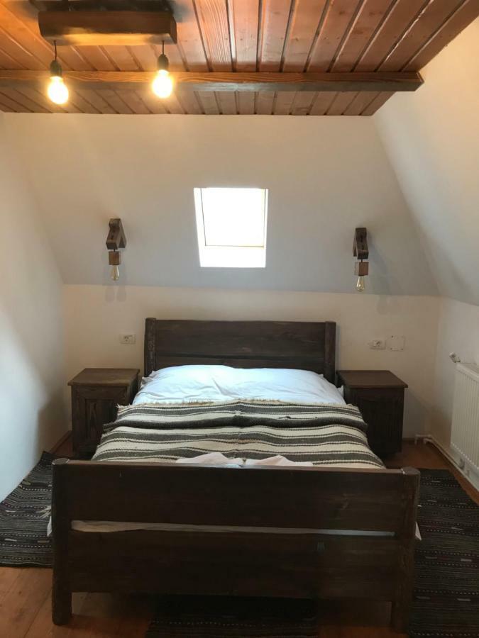 Casa Strabunicului Hotel Partestii de Sus  Luaran gambar