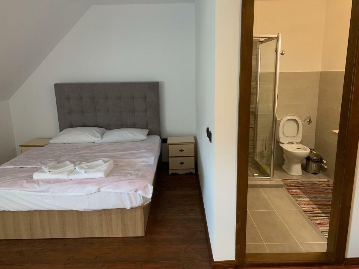 Casa Strabunicului Hotel Partestii de Sus  Luaran gambar